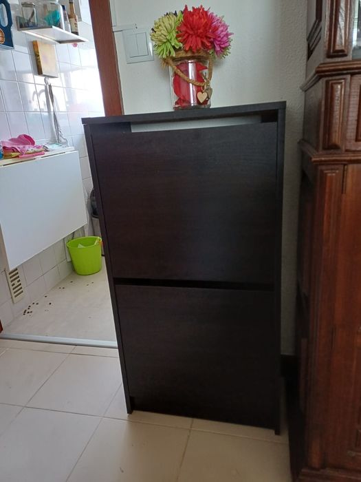Sapateira Ikea preta