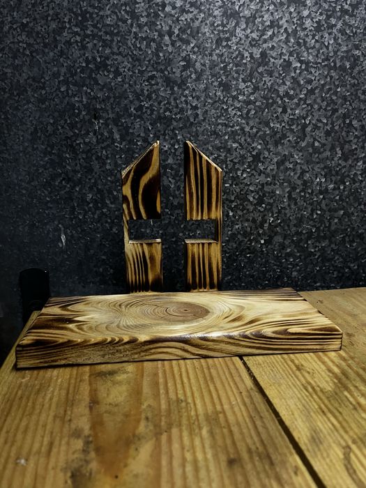 Podstawki drewniane pod znicz