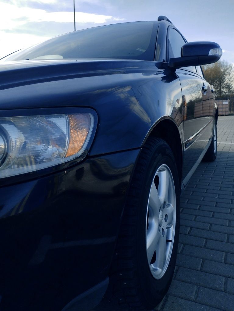 Volvo v50 1.8 Бензин
2008