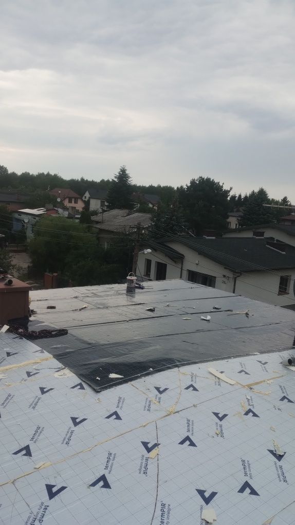 Docieplenie dachów styropapą pianą Pir no też papier termozgrzewalnej