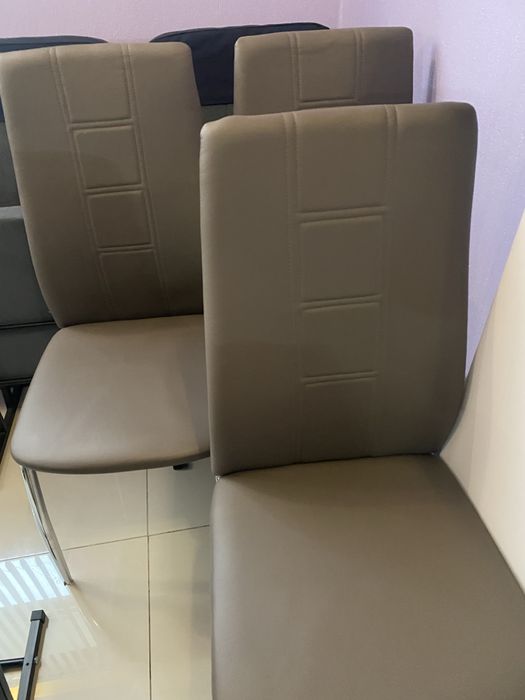 Продам стільці та стіл стільці шкіряні