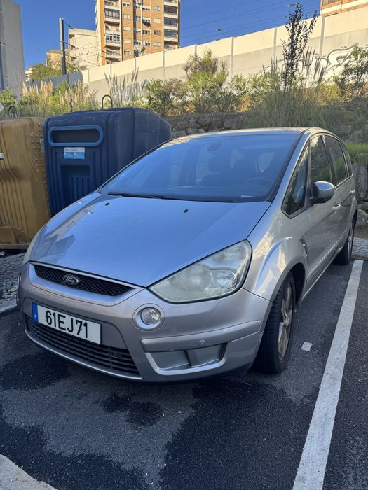 Ford S-MAX 2.0 TDCi 140cv – 7 Lugares - 7.400€ fixos