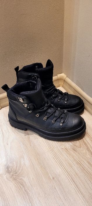Męskie Buty Trapery Reserved rozmiar 41,wkładka 27cm