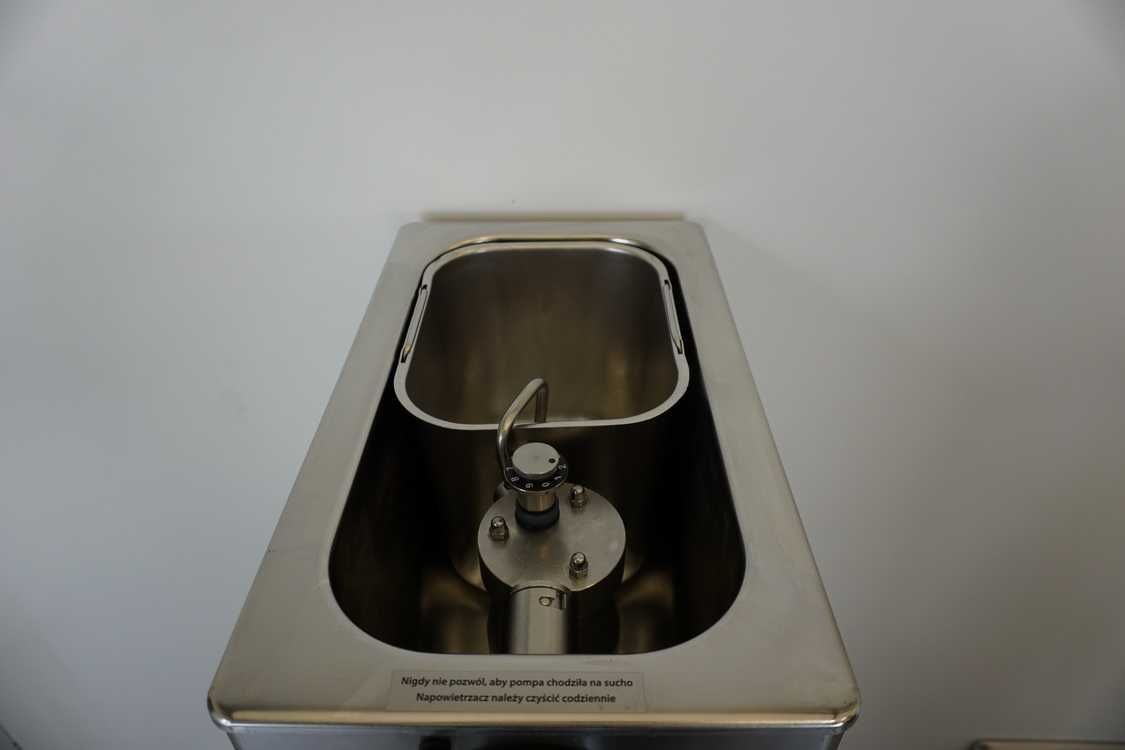 Automat Maszyna Bitej Śmietany Mussana Lady Microtronic 6 litrów