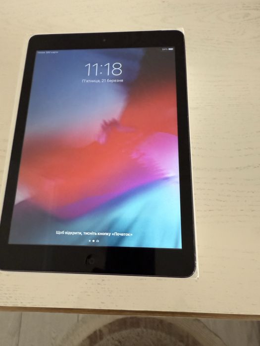 Apple iPad(планшет) Air 32 GB Space Gray wifi A1475