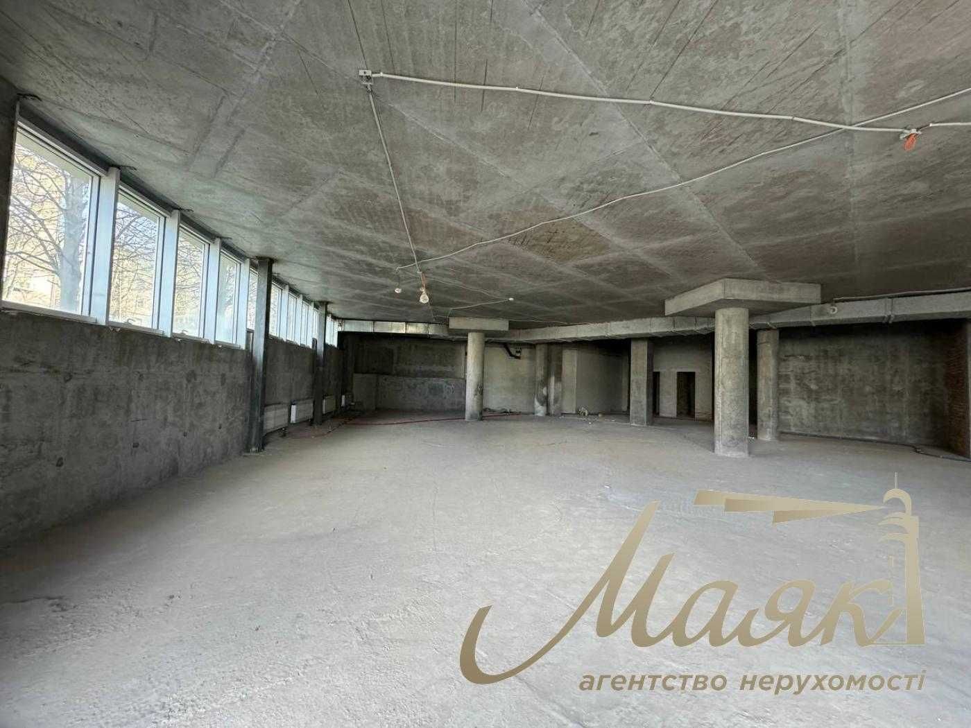 Продажа  помещения 381 кв.м в ЖК Бульвар Фонтанов. Печерск