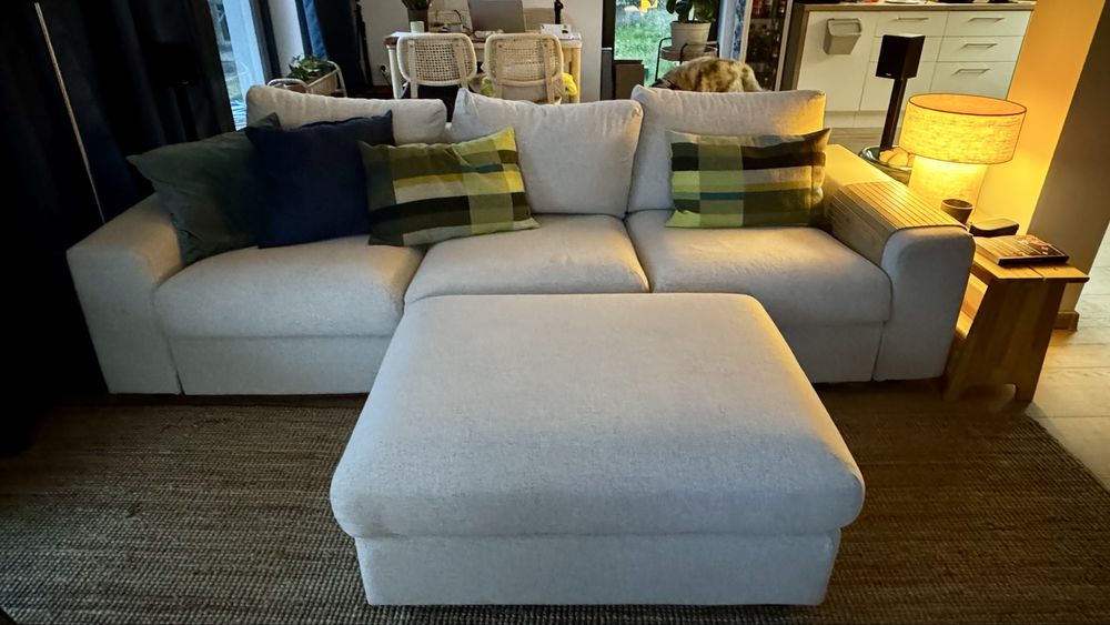 Sofa 3 osobowa nierozkladana z podnóżkiem