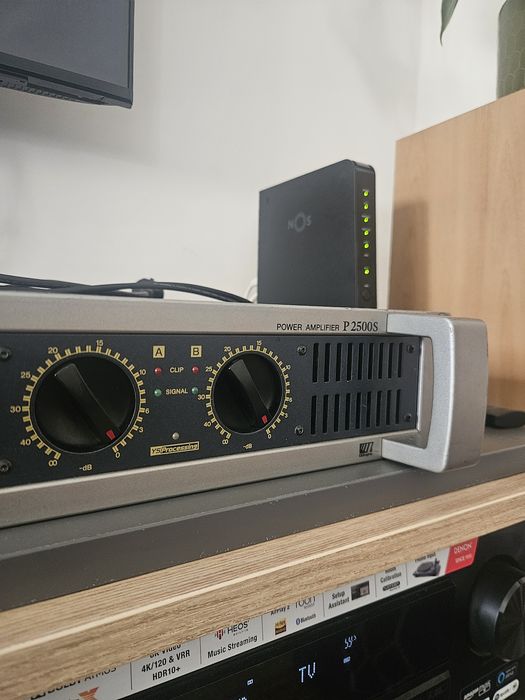 Amplificador de Potência Yamaha P2500S – Bom Estado