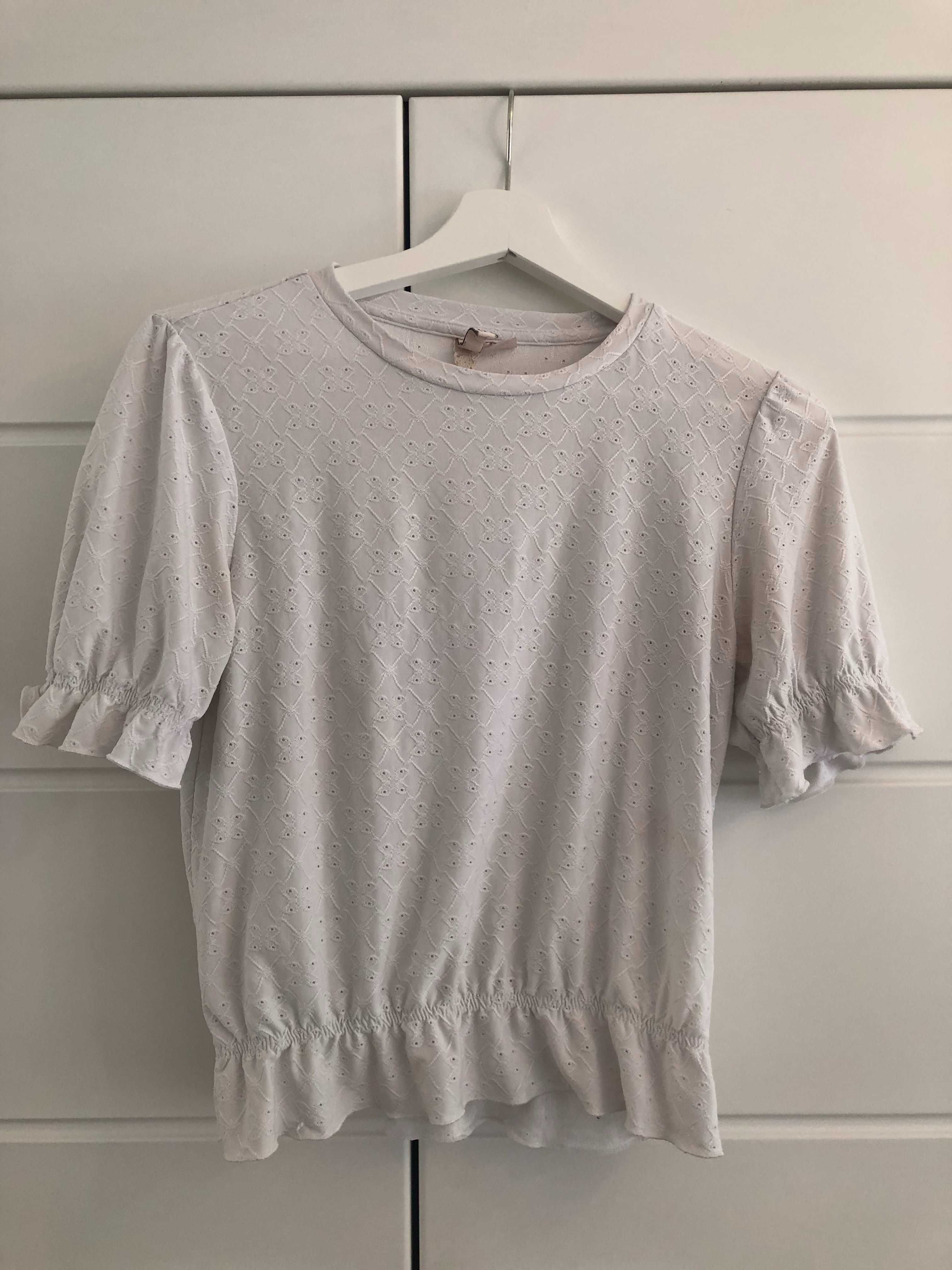 H&M Divided Biała koszulka z baskinką Rozmiar XS