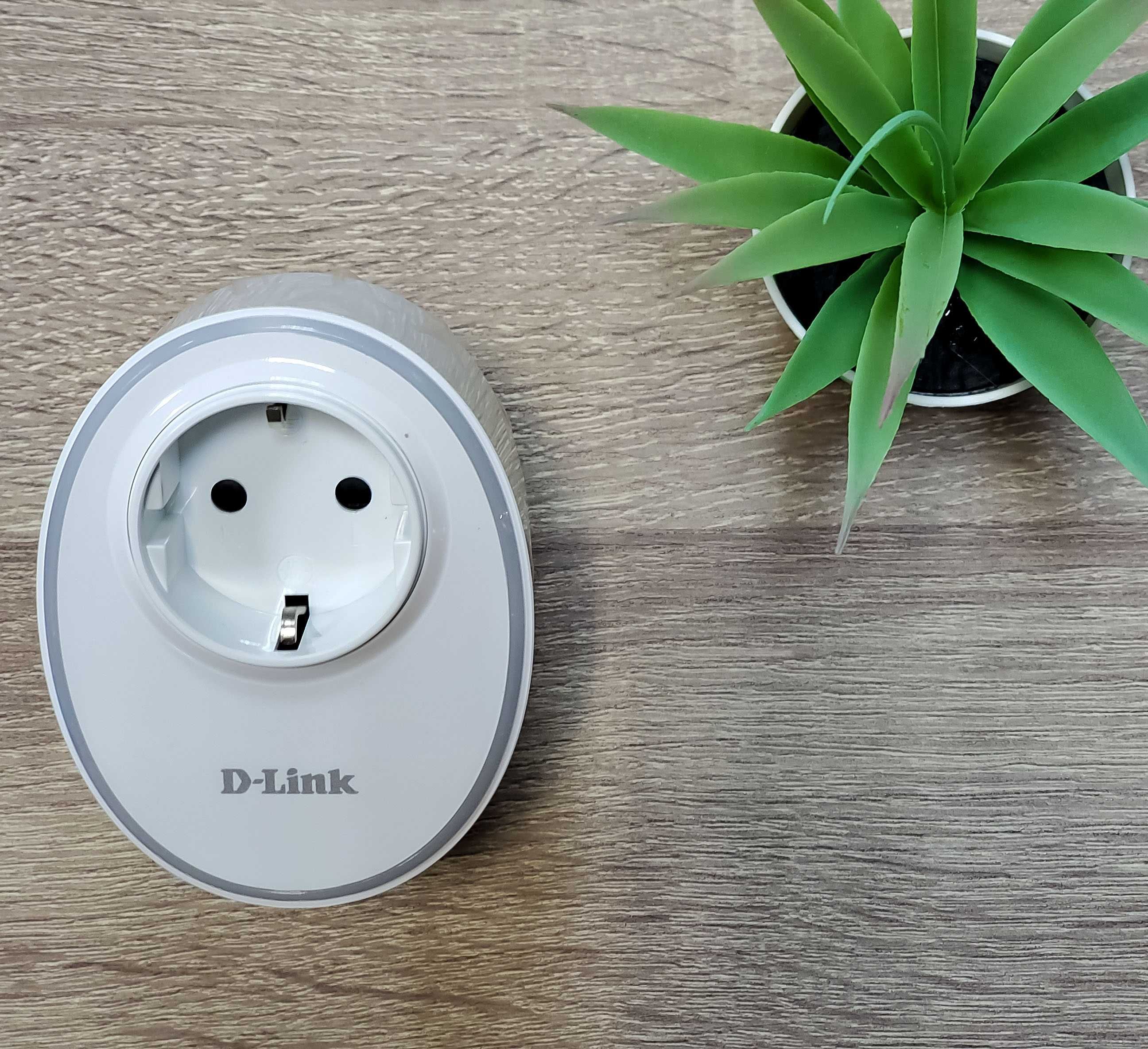 Умная розетка D-Link Wi-Fi Smart Plug (DSP-W115)