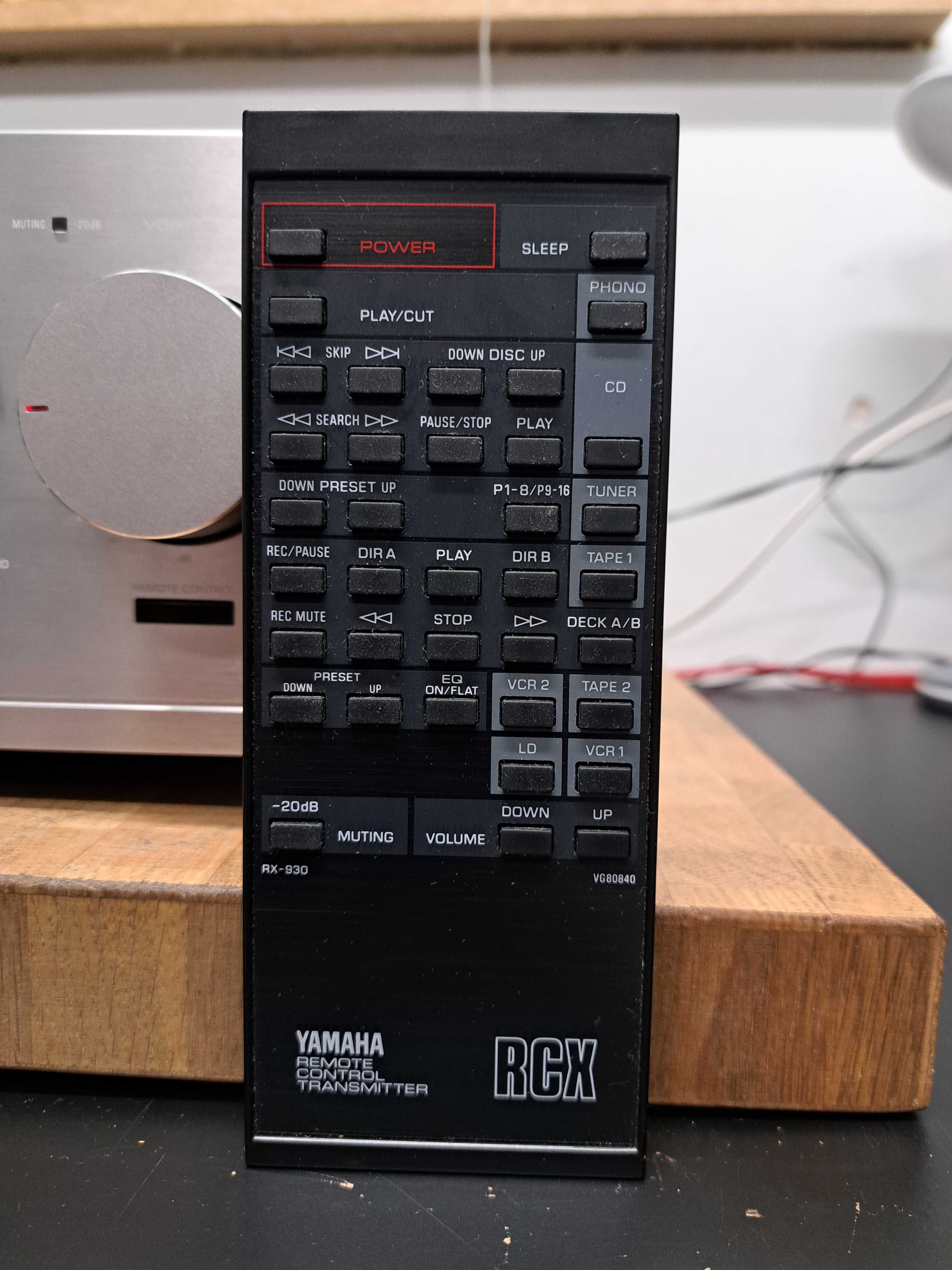 Amplituner Yamaha RX-930 RS pilot