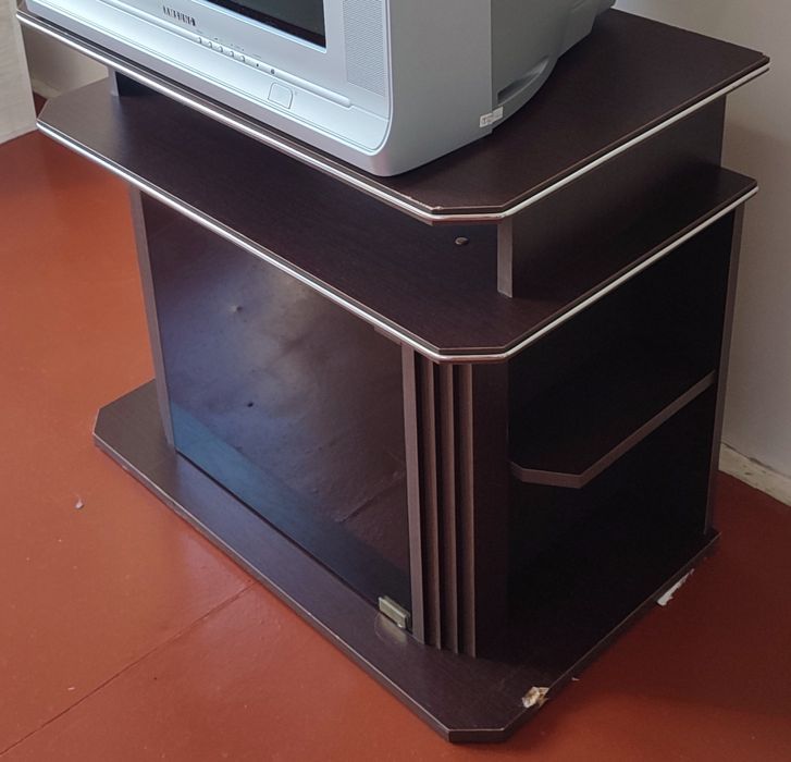 Тумба для телевизора