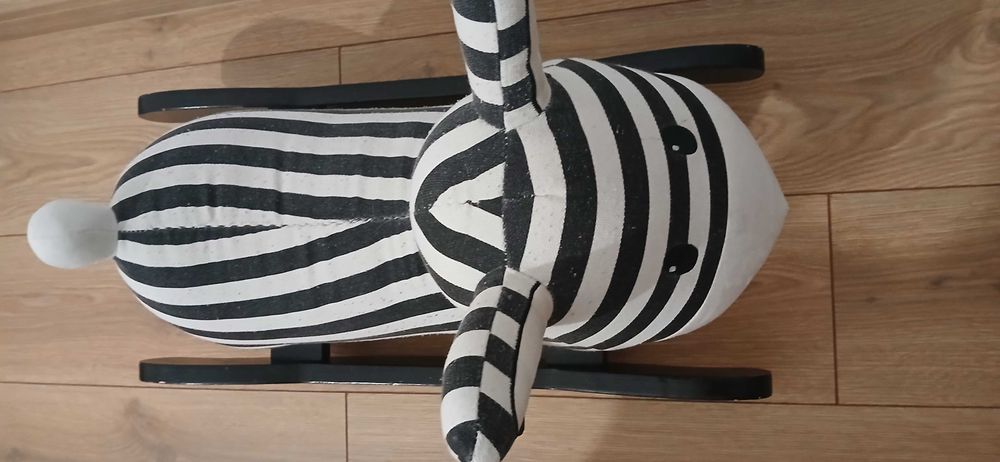 Konik na biegunach bujany zebra w paski KIDS concept