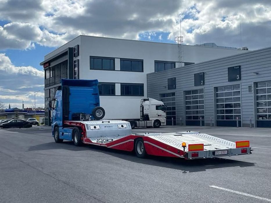 Semi reboque transporte camiões