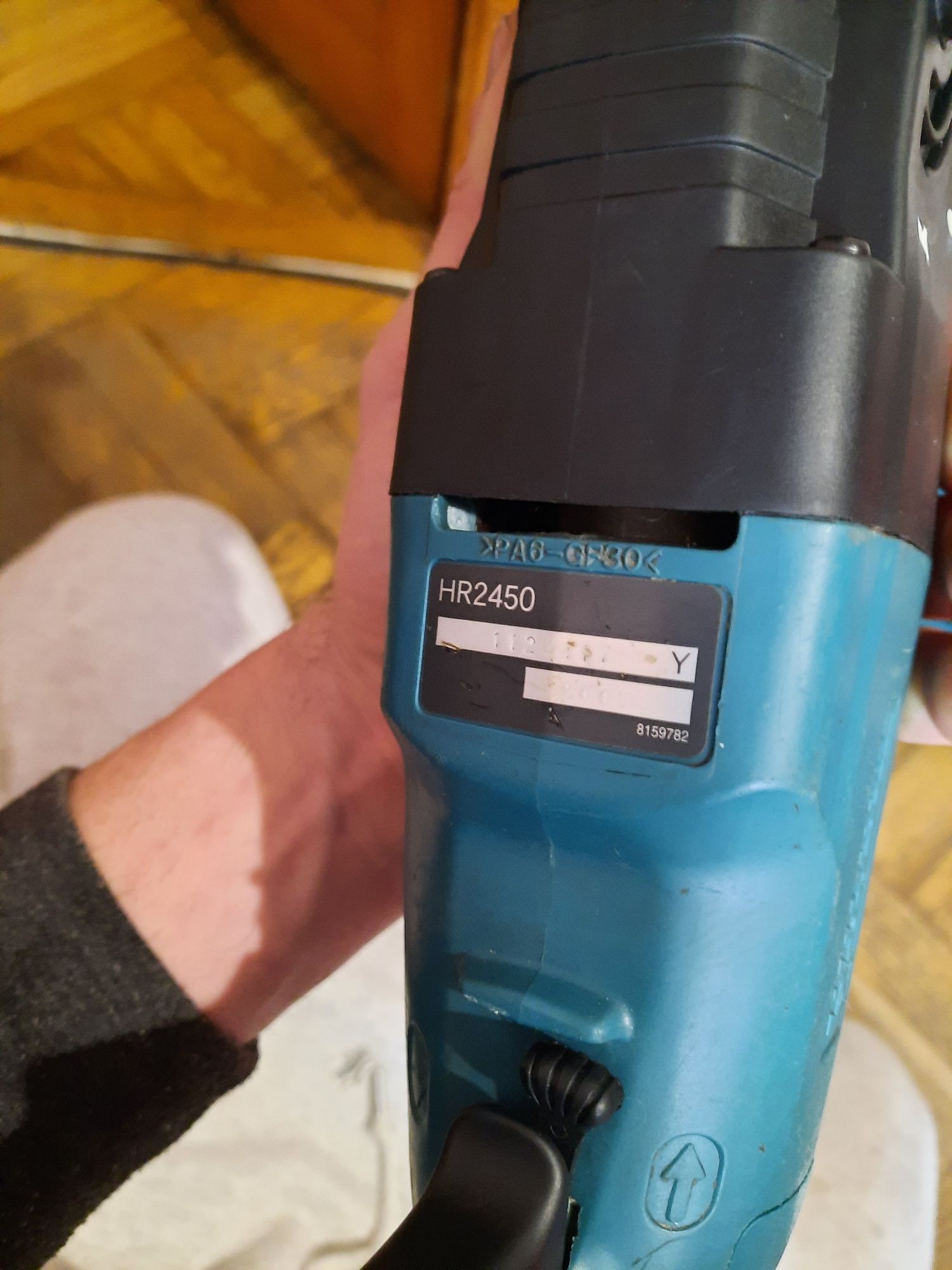 Оригінал!!Перфоратор Makita HR 2450,780вт,2.7дж