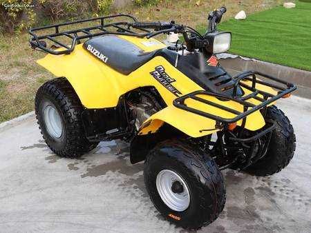 Suzuki LT 160 matrículada