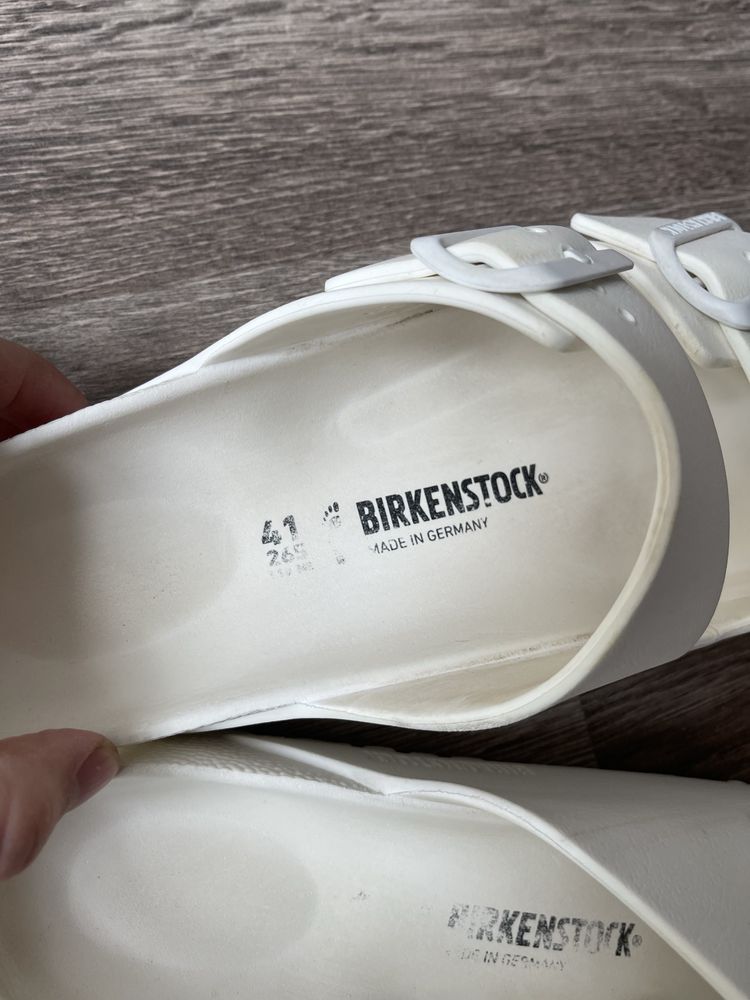 Тапки шльопки шльопанці birkenstock взуття 41 р білі