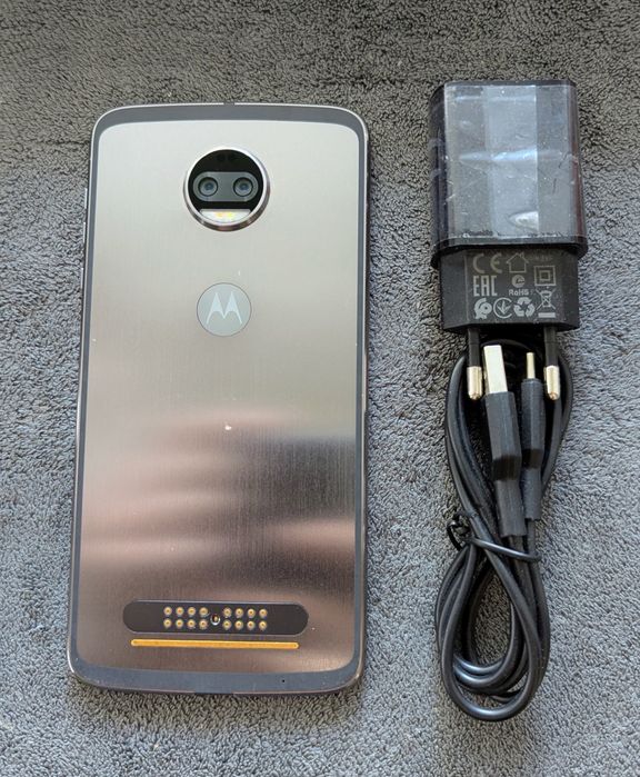 Motorola Moto Z2 Force XT1789-04 4/64gb Silver.
