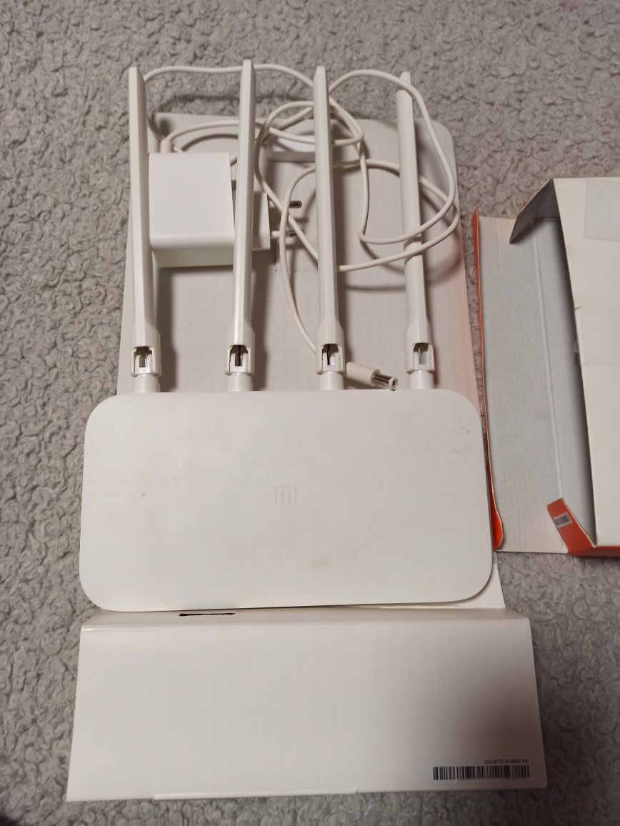 Маршрутизатор интернет WiFi4 Xiaomi Mi WiFi Router 4C Global (DVB4231G