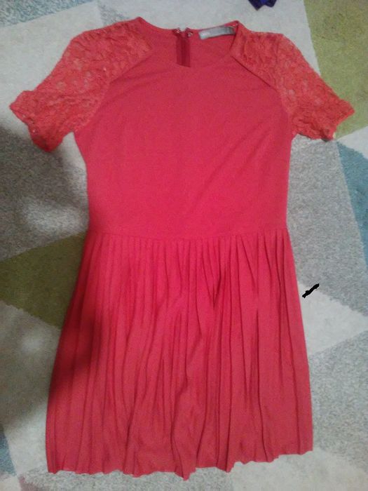 sukienka plisowana  kolor koralowy-ASOS roz. od 36 do 40