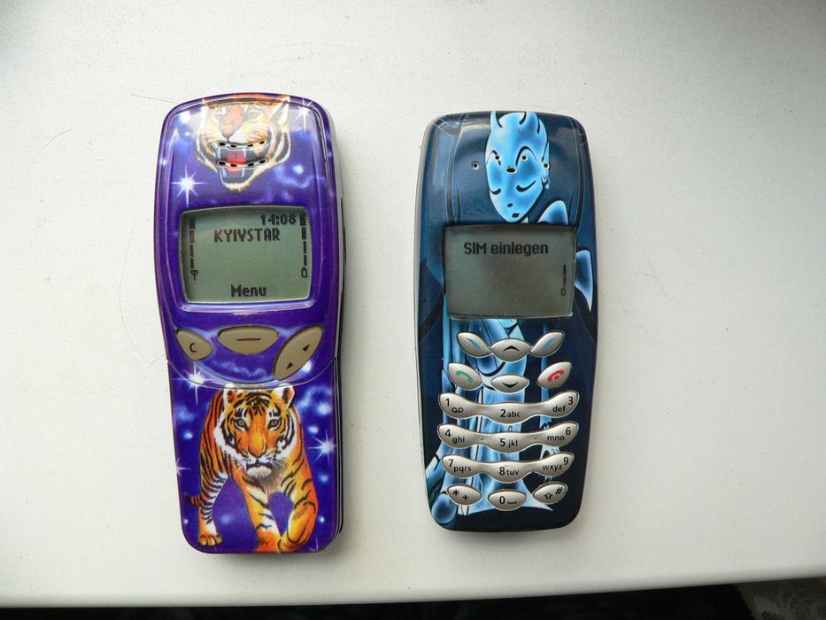 Телефоны Nokia 3210 и 3410