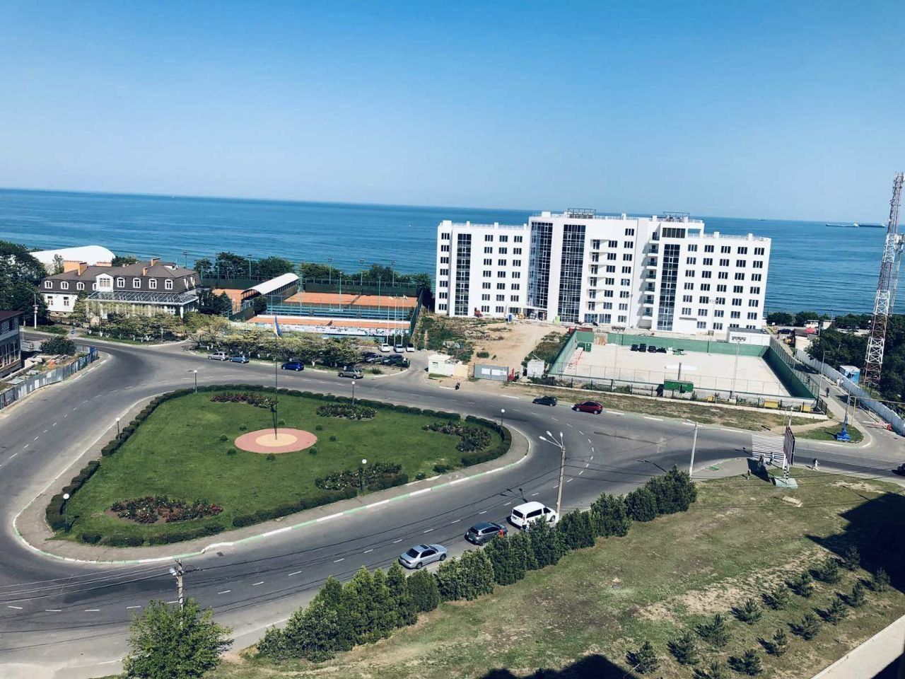 Сдам квартиру с видом на море  ЖК Парус