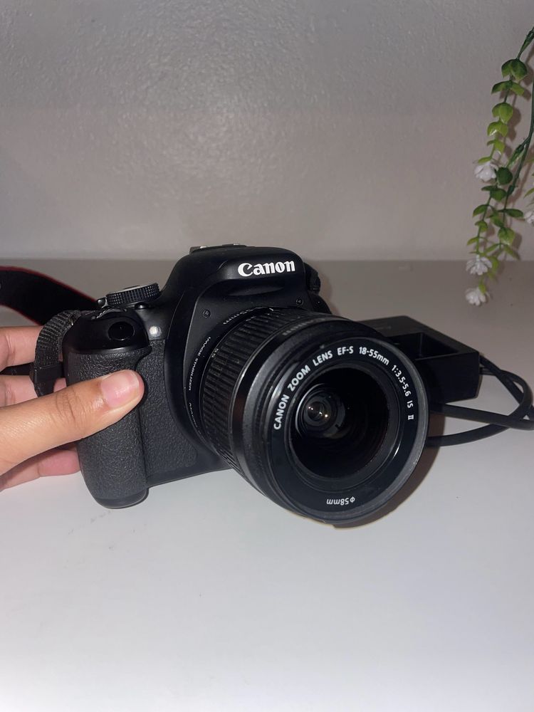 Camera Canon EOS 600D