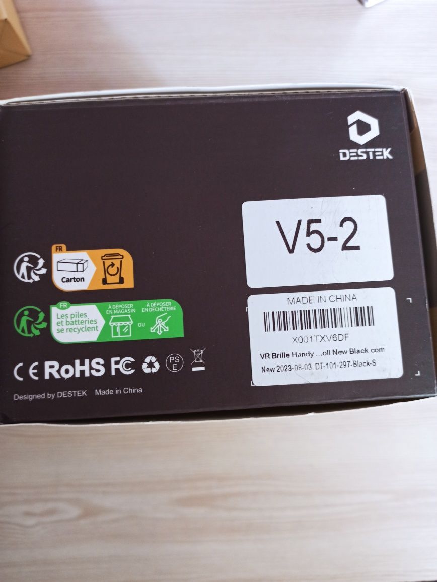 VR окуляри V5 для смартфона 6.4" з пультом