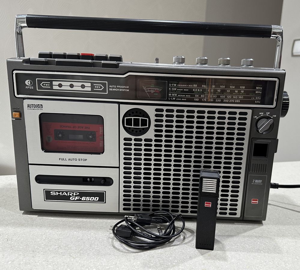 Radiomagnetofon SHARP GF-6500  lata 70-te Japan