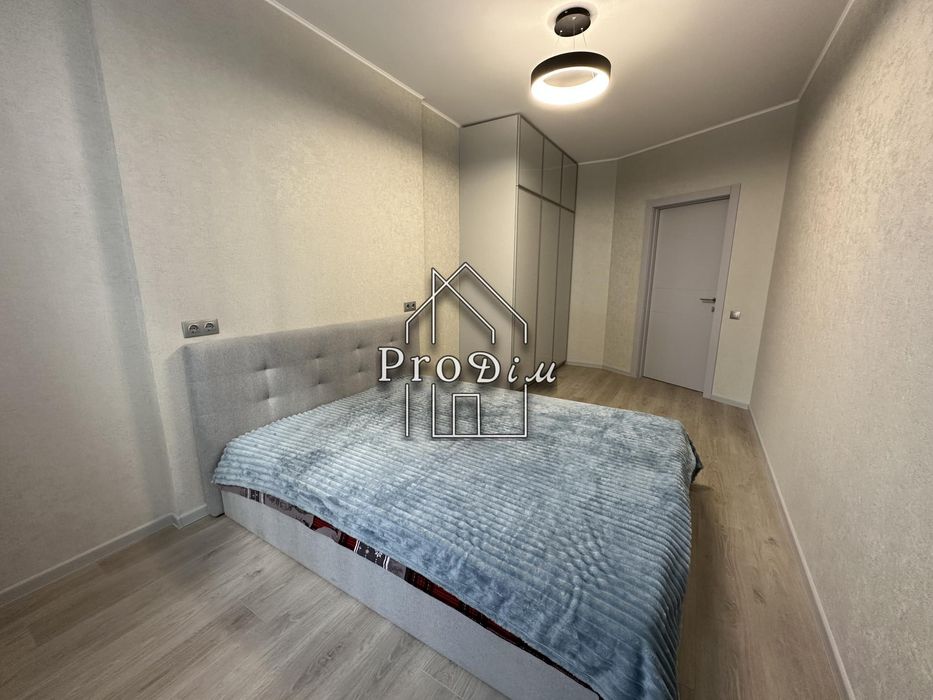 Продаж квартира 45 м2 Сім"ї Стешенків 9 Борщагівка Київ ІНВЕСТИЦІЯ