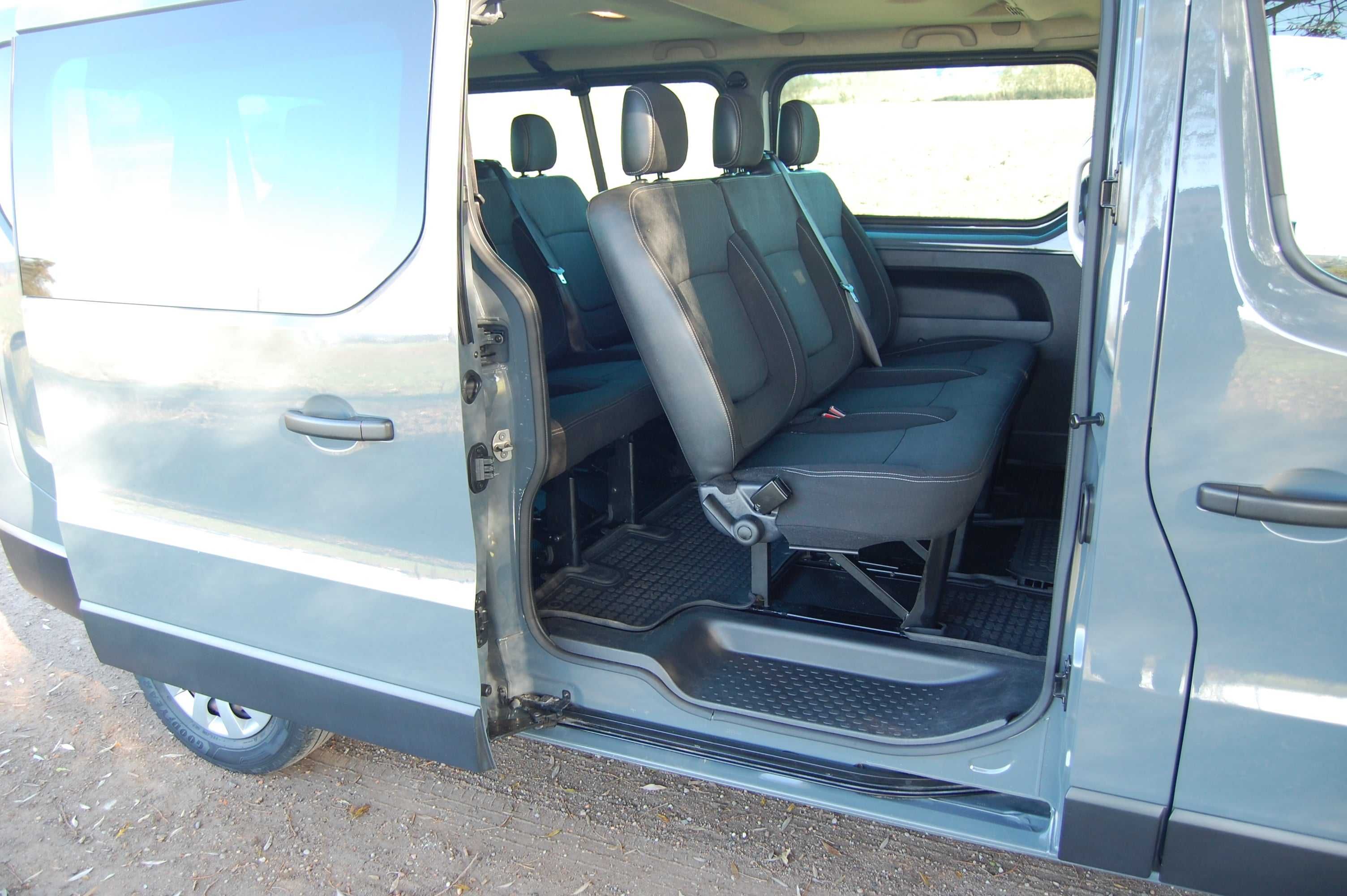 Wynajem busa 9-osobowego: Renault Trafic, Piła, Chodzież, Wągrowiec