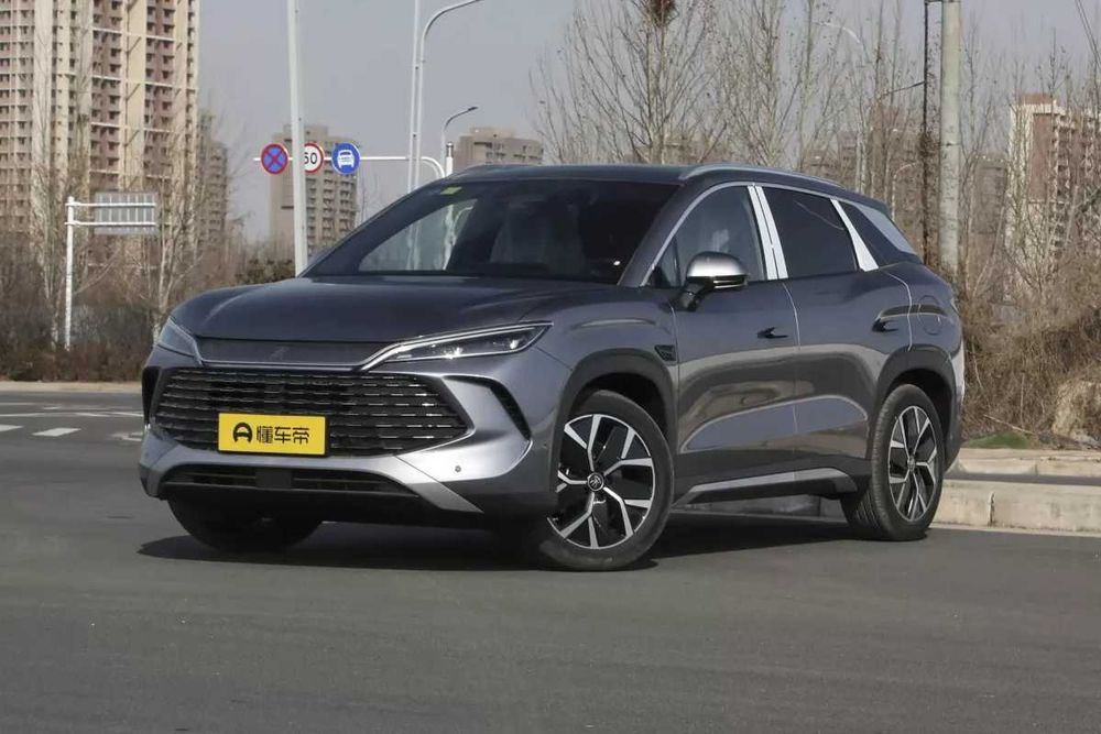 2025 BYD Song L DMi Beyond edition