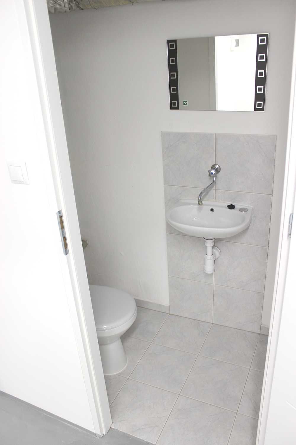 Lokal użytkowy 35 m2 w doskonałej lokalizacji (w okolicy CH Magnolia)