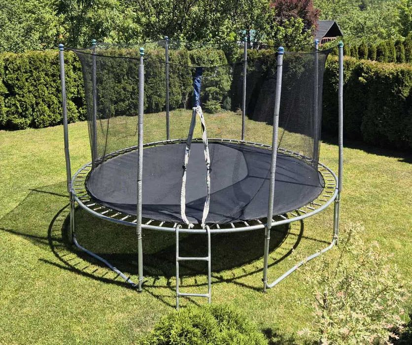 Duża Trampolina Używana Średnica 12FT 365cm + NOWA MATA