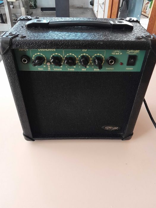Amplificadores de som e instrumentos musicais
