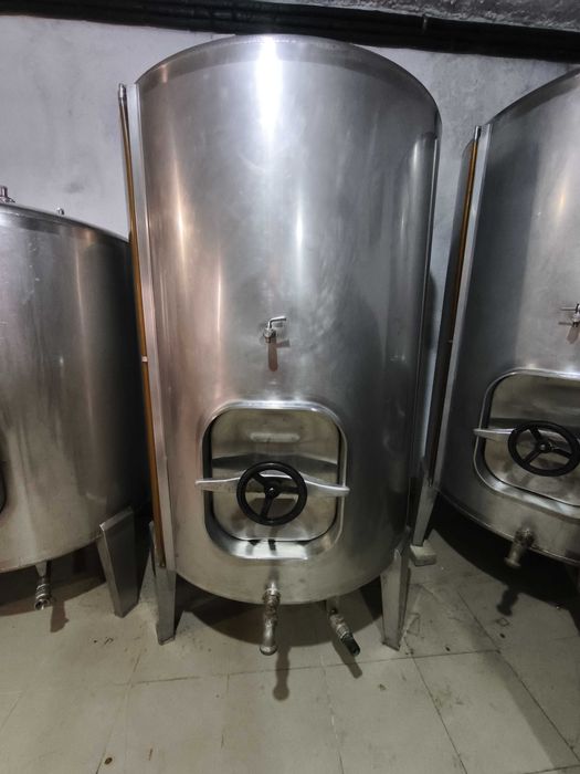 Cubas de inox 1000L, 550L
