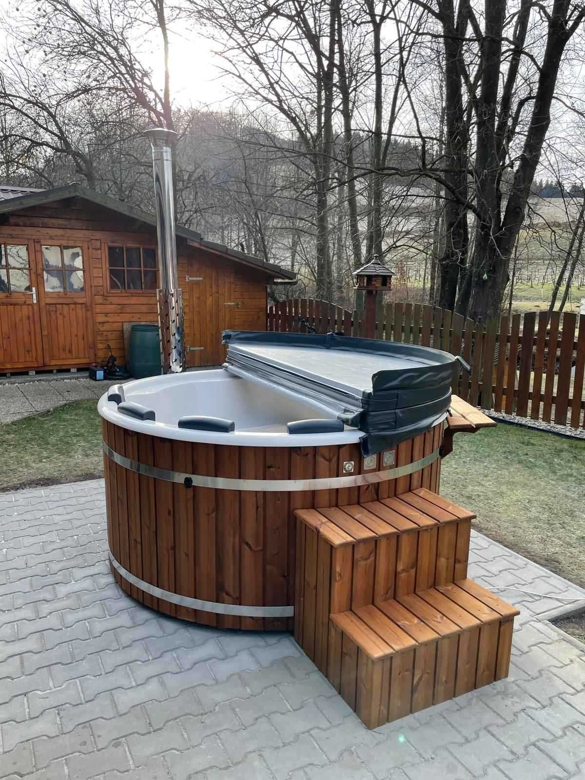 Balia ogrodowa, Bania ogrodowa, spa, jacuzzi, gorąca beczka, dostępne