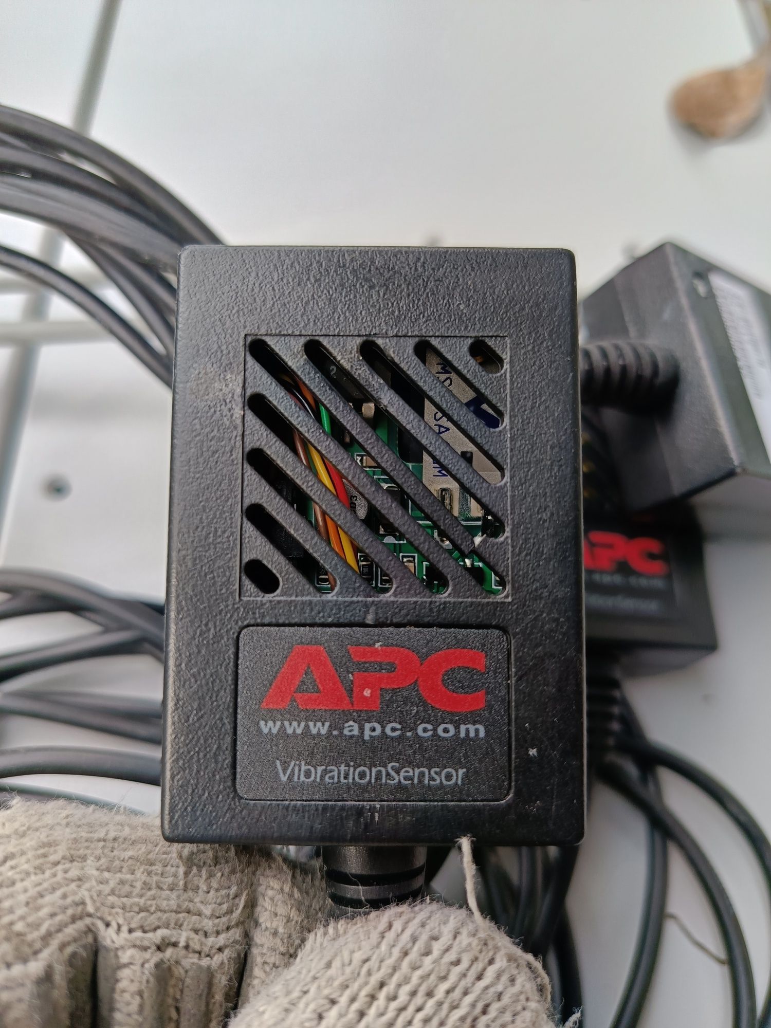 Датчик температуры, сенсор APC AP9512THBLK