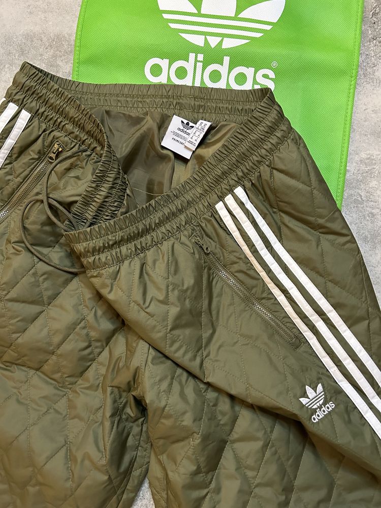 Spodnie Adidas Originals, pikowane, roz XL, khaki, idealne !!!