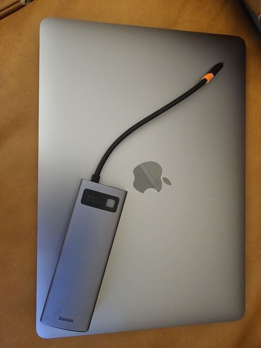 MacBook Air M1 8/512 в ідеальному стані!