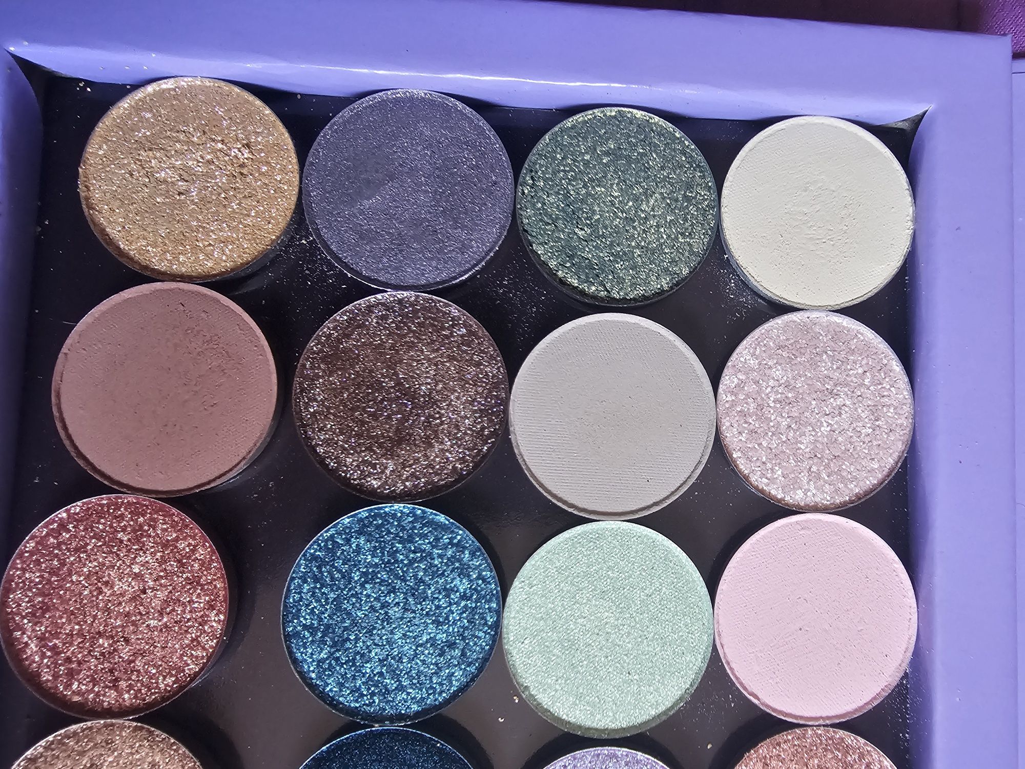Glam shop paleta 24 cieni pojedyńczych z kalendarza adwentowego 2024