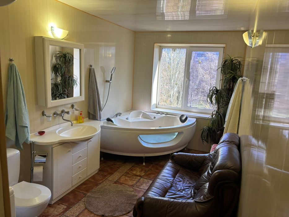 Джакузи!2 комн.кв.602м/р,7 больница, пр.Юбилейный,6поликл,Французкий,О