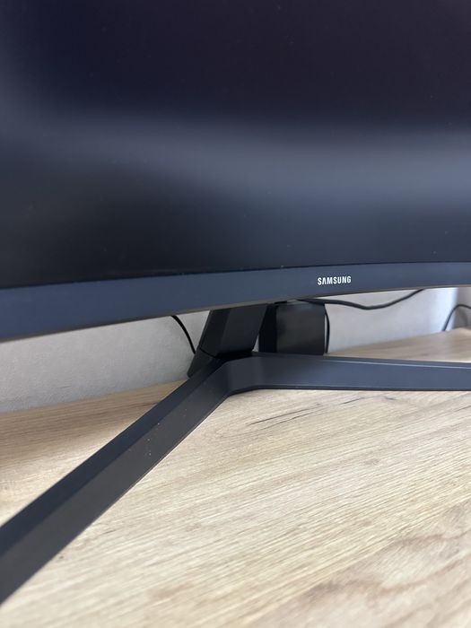 Ігровий монітор Samsung Oddesey G5 32 дюйми, 2k, 120 Ггц