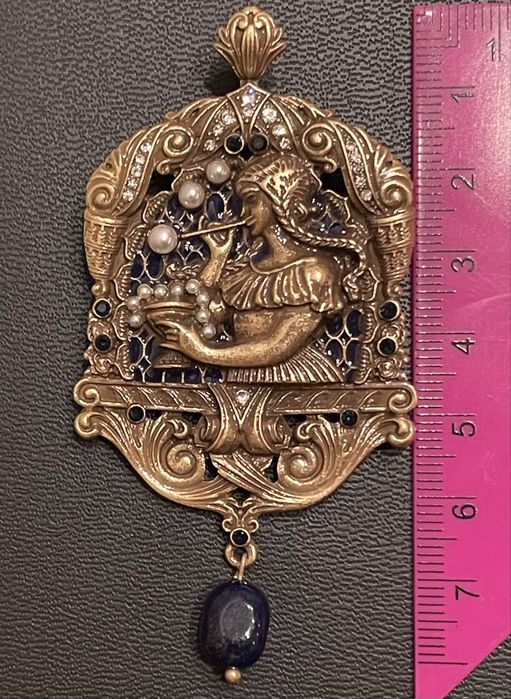 Брошка - кулон у вінтажному стилі