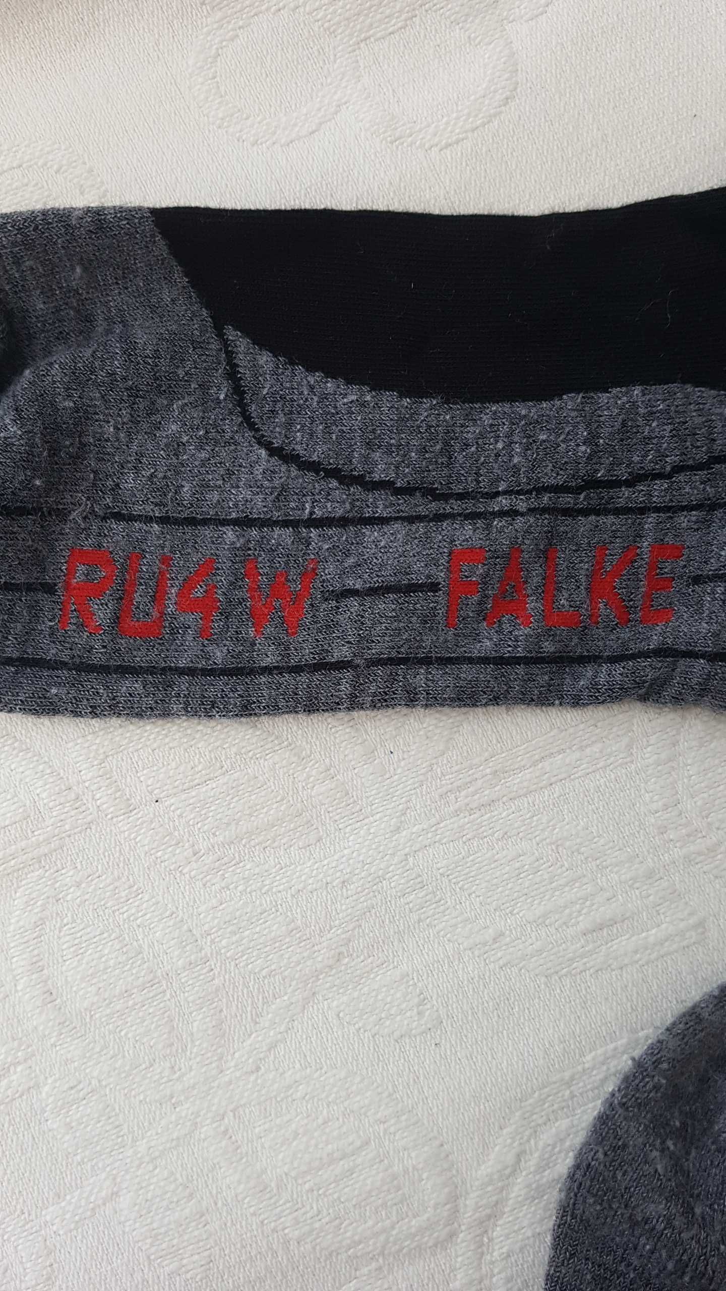 Жіночі бігові шкарпетки Falke