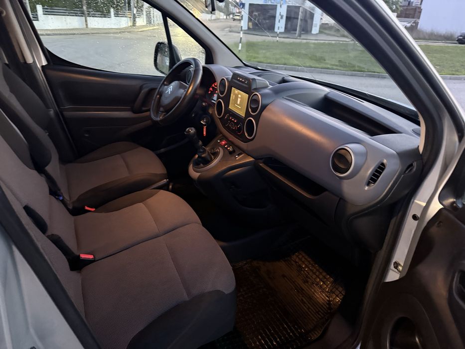 Citroen Berlingo 1.6 Hdi 3 Lug. 2017 Impecavel…ACEiTO TROCA…