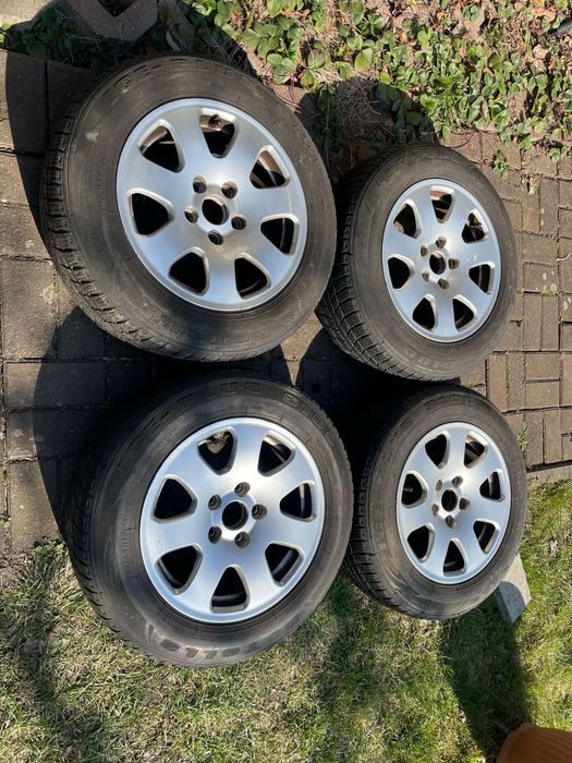 Koła 7J x 15 et 39 Audi OE