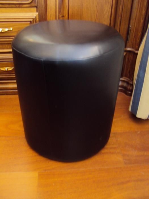 Pouf / banco cor preto