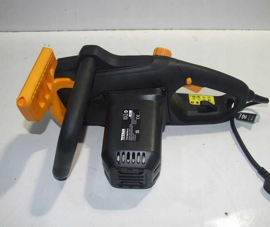 Piła łańcuchowa elektryczna TITAN TTL758CHN mocna 2000W 40cm