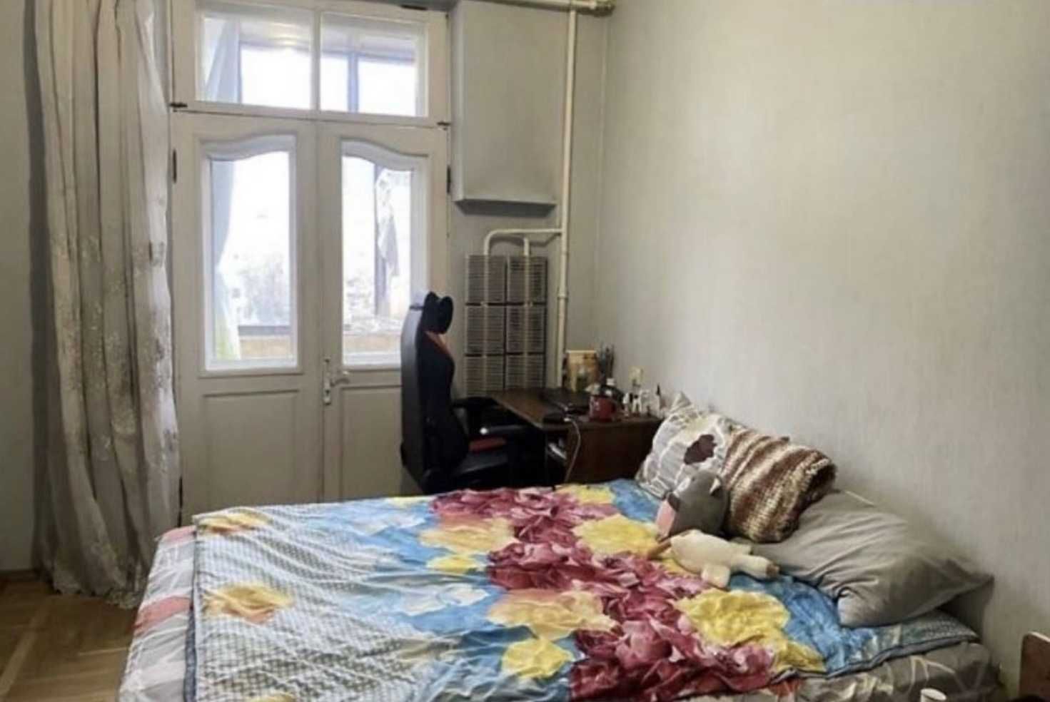Продам 3-комн. сталинку Европейский бульвар